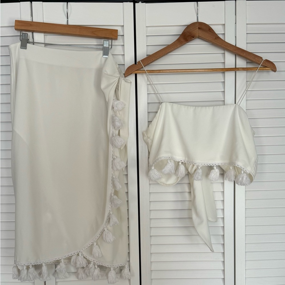 Show Me Your Mumu, white tassel set, midi wrap skirt & wrap bandeau top. Size XL